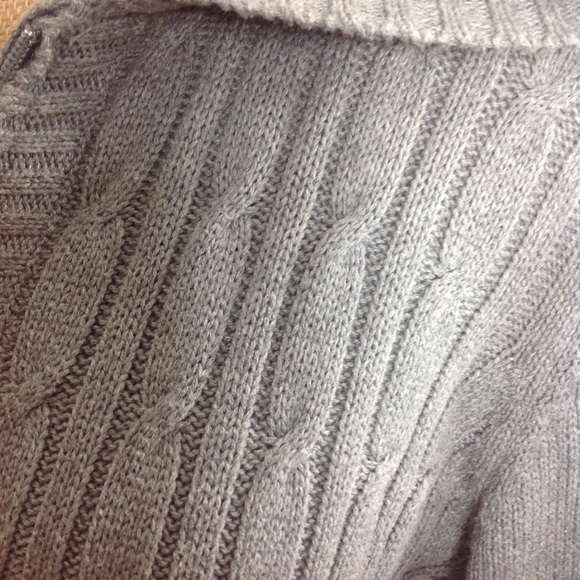 ⬇️ CABLE KNIT HOODIE - Picture 5 of 5